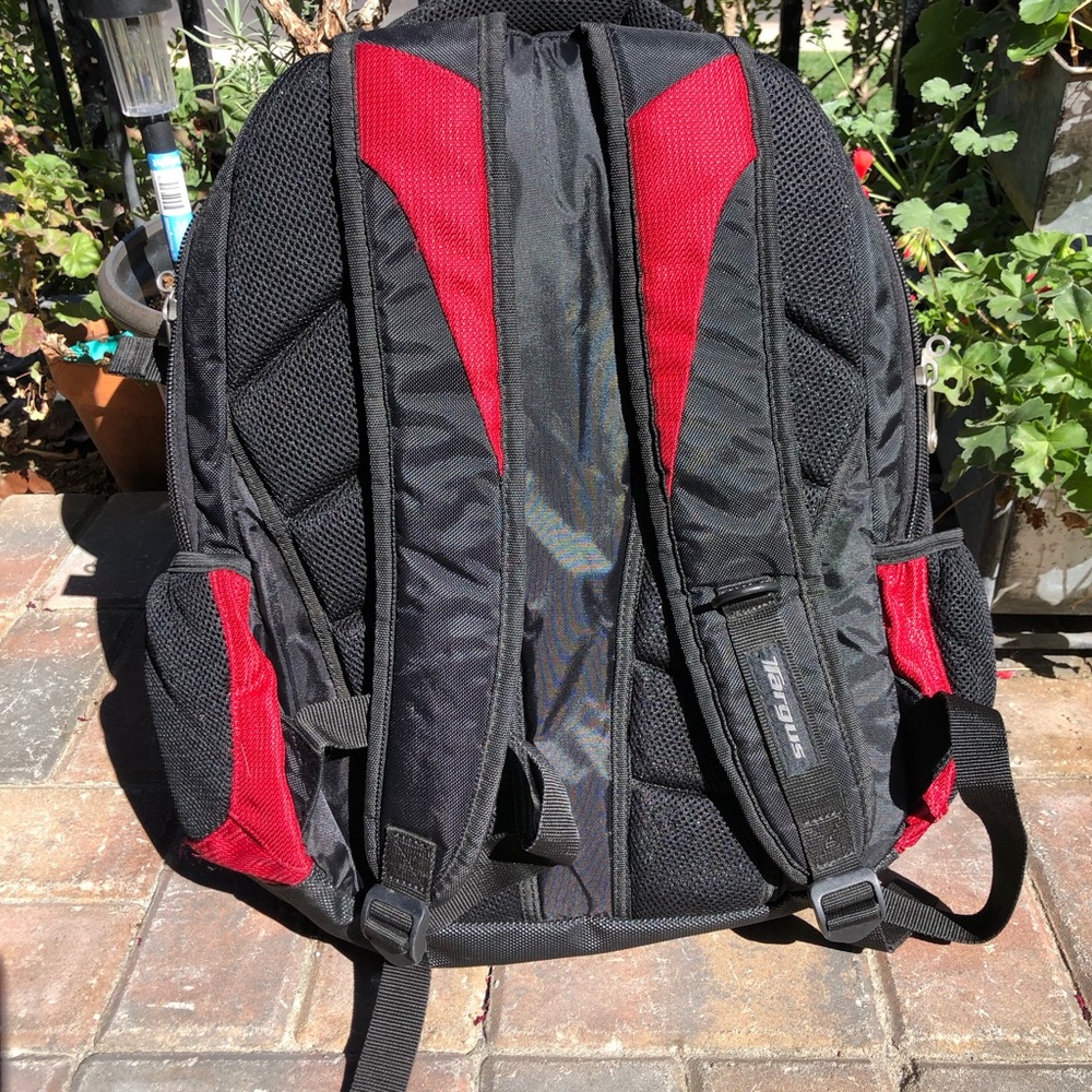 Targus Multi-Compartment Backpack - image 3